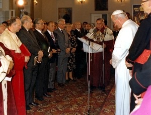 Jan Paweł II wręczenie dhc